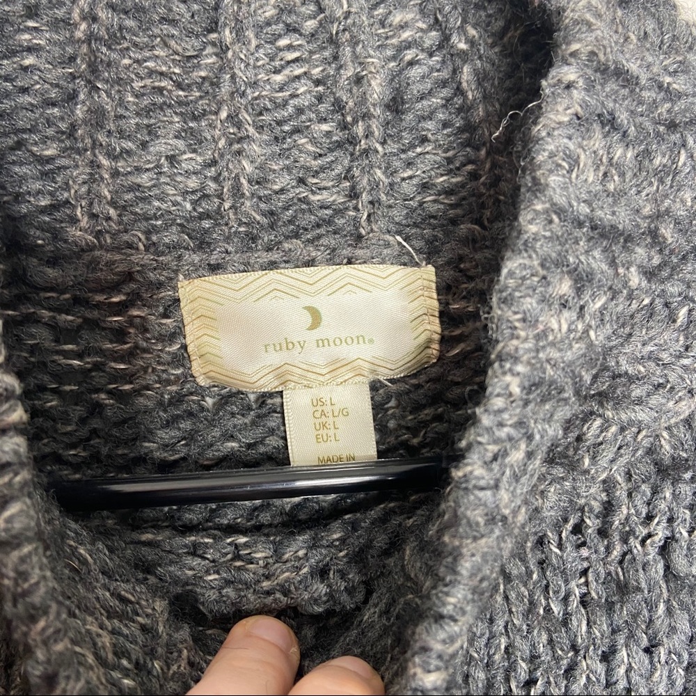 Ruby Moon Turtleneck Boxy Sweater Large - image 4